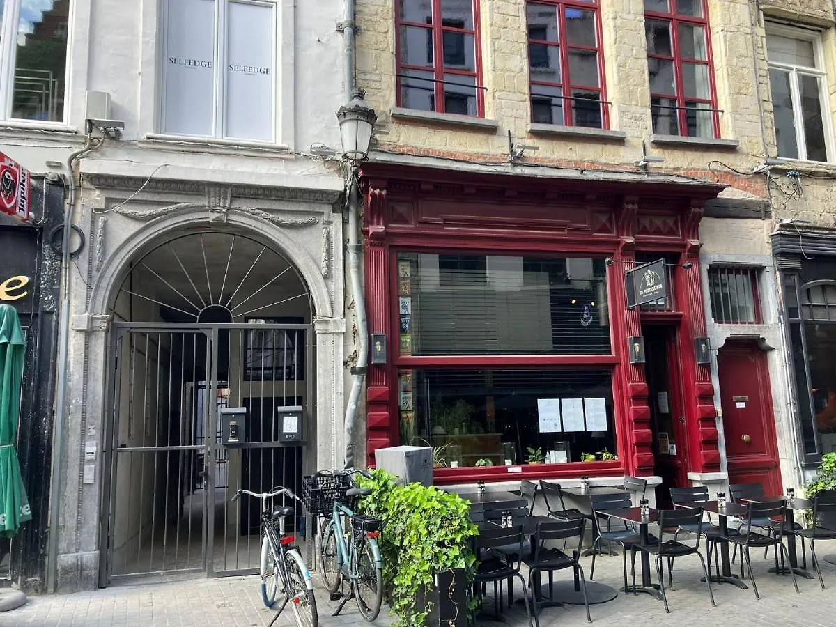 Tatil Evi Villa Mercurius Grote Markt Anvers