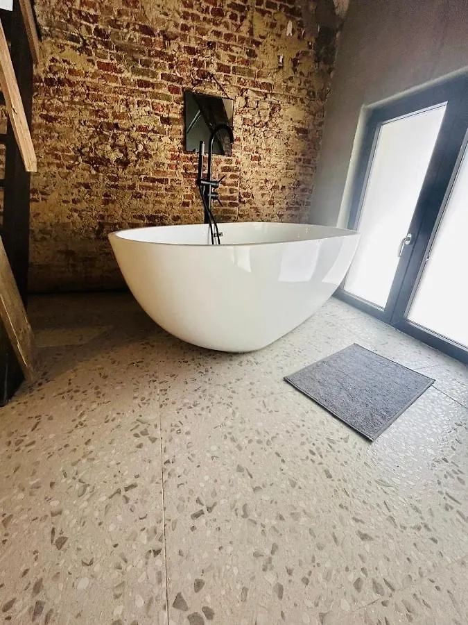 Villa Mercurius Grote Markt Anvers Tatil Evi