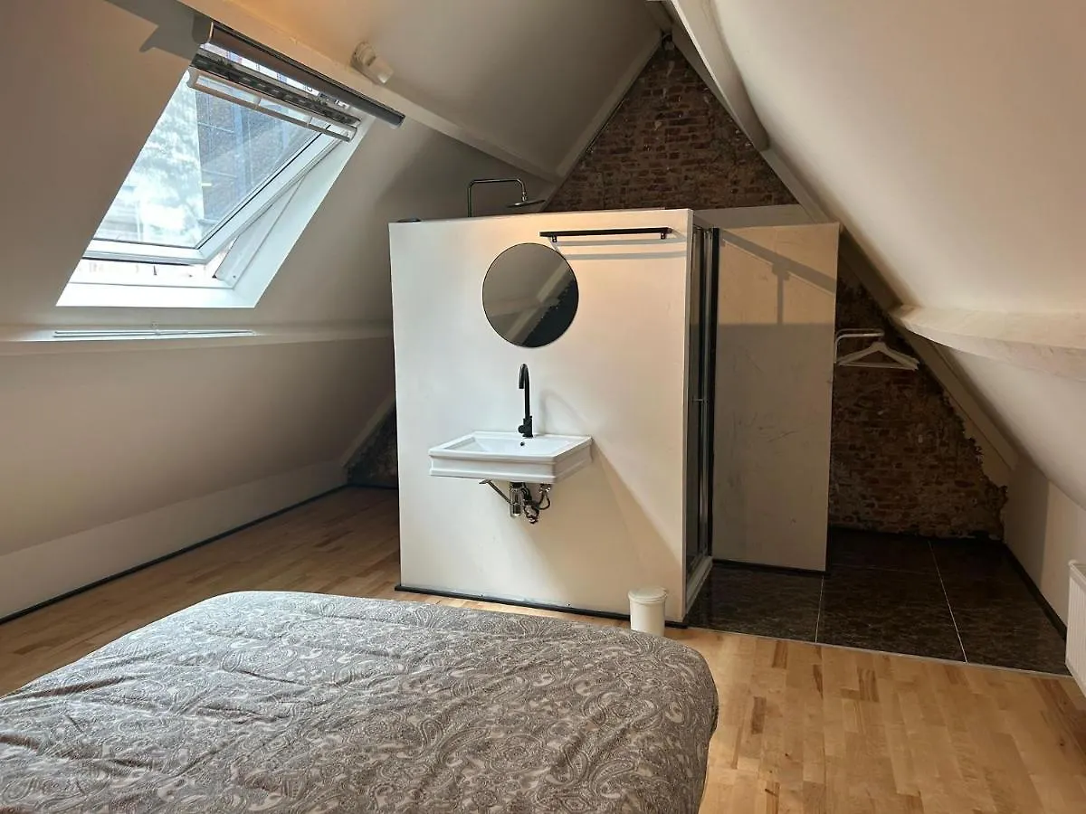 Tatil Evi Villa Mercurius Grote Markt Anvers Belçika