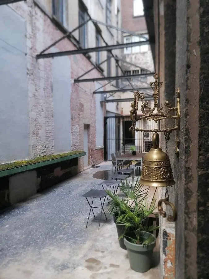 Villa Mercurius Grote Markt Anvers Tatil Evi