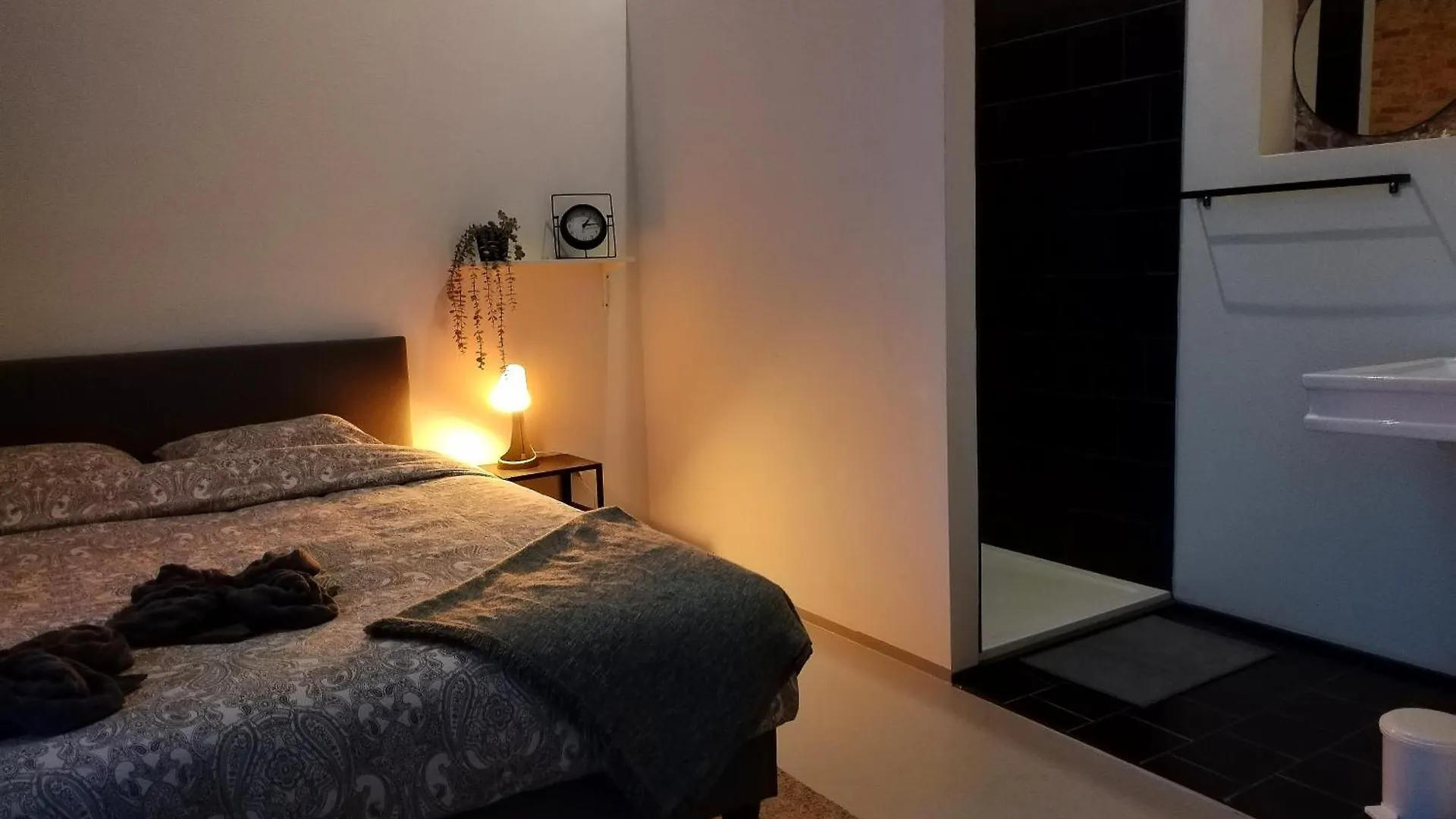 Tatil Evi Villa Mercurius Grote Markt Anvers